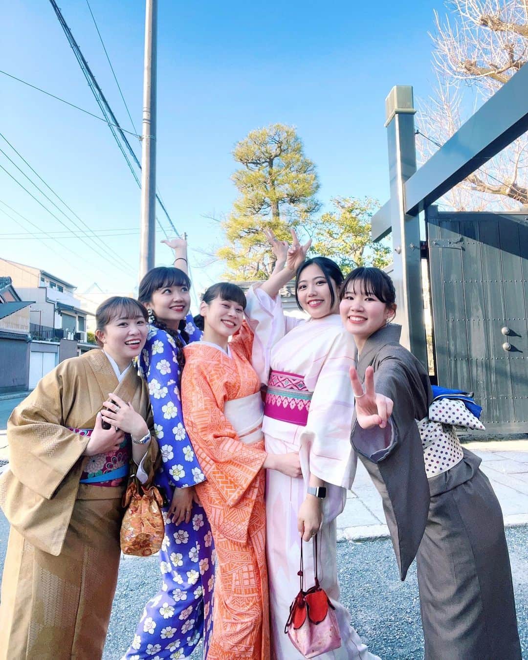 Madoka Yamamotoさんのインスタグラム写真 - (Madoka YamamotoInstagram)「ひだりから🏥🚅👚✈️💄 #京都観光#京都#着物#着物レンタル#kyoto」3月29日 20時30分 - madochosu