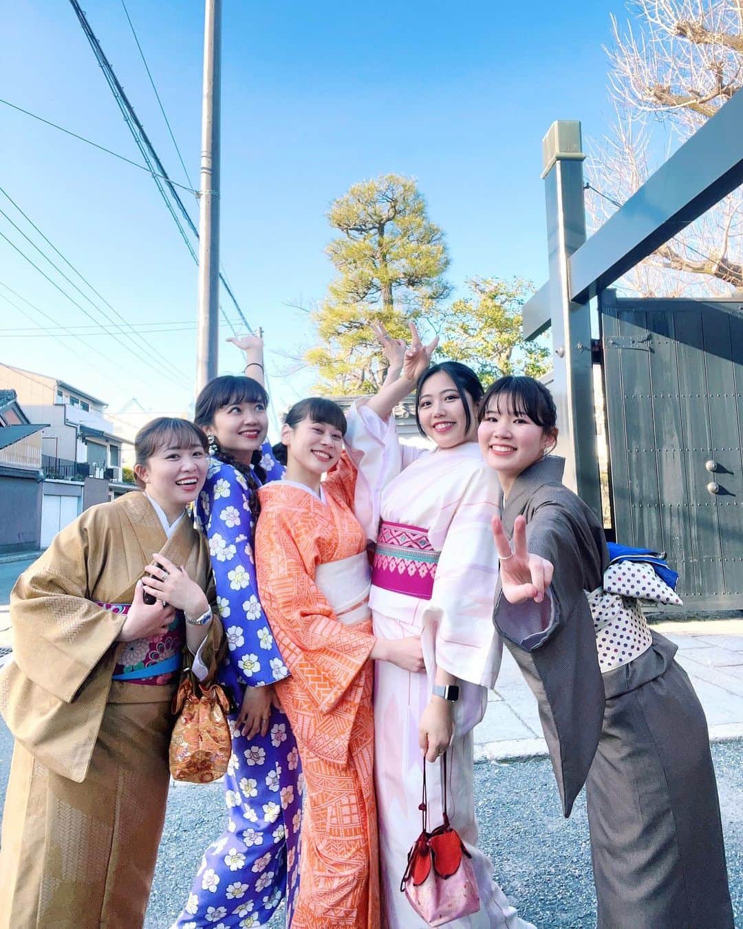 のインスタグラム：「ひだりから🏥🚅👚✈️💄 #京都観光#京都#着物#着物レンタル#kyoto」