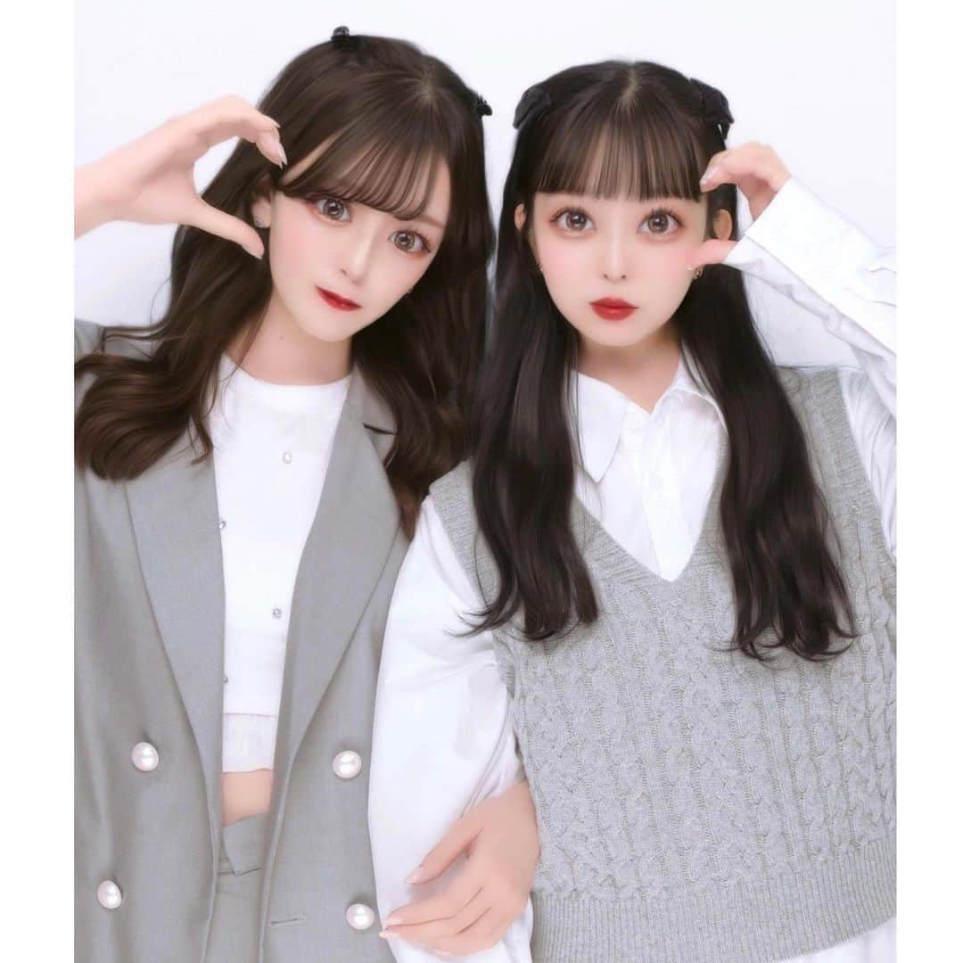 竹村夏音のインスタグラム：「하트 포즈 🪩🎀🤍☼☼」