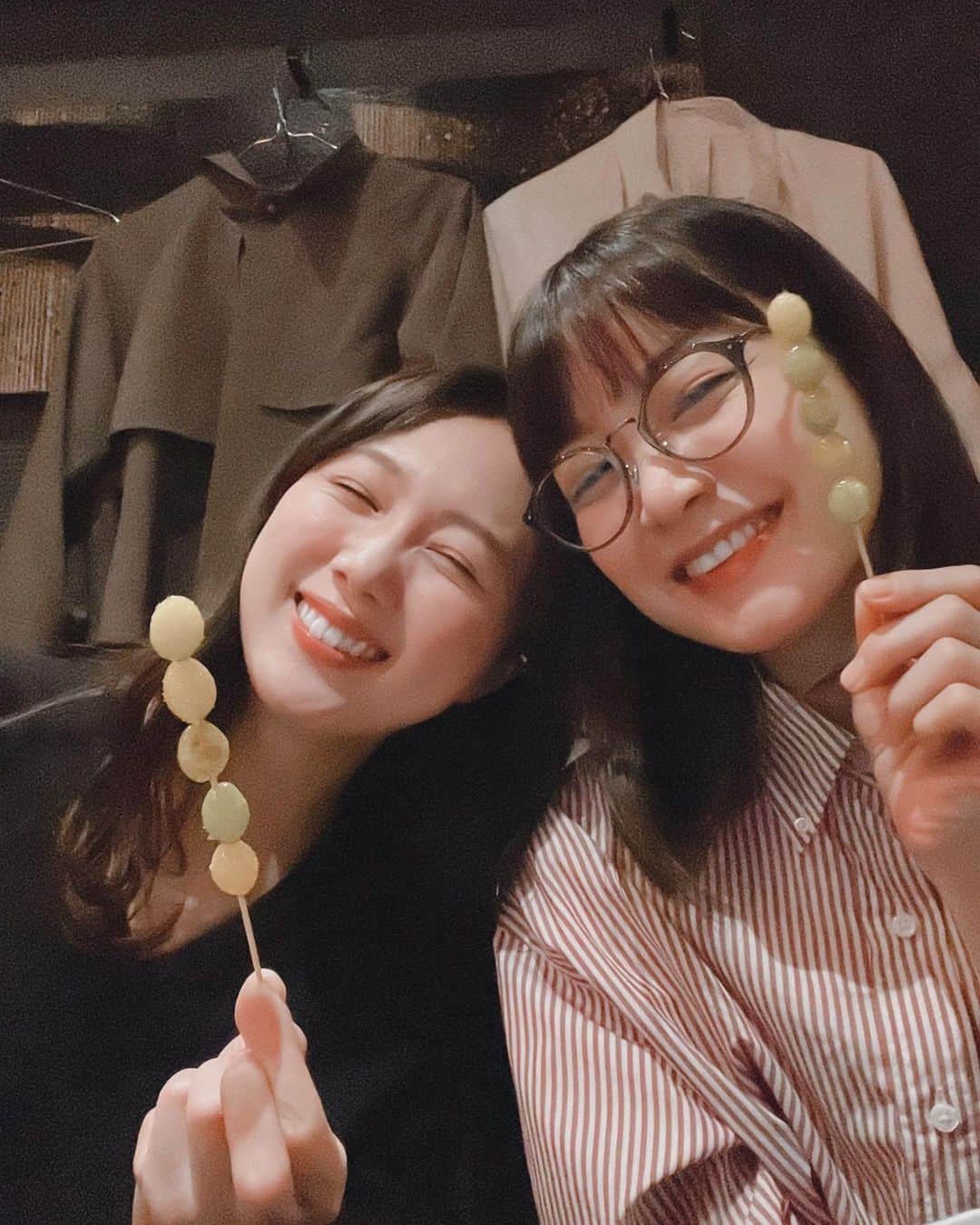 永島聖羅のインスタグラム：「💕  Happy Birthday to まいまい！  まさかの当日お祝いできたよ✨ いくつになっても大好き〜」
