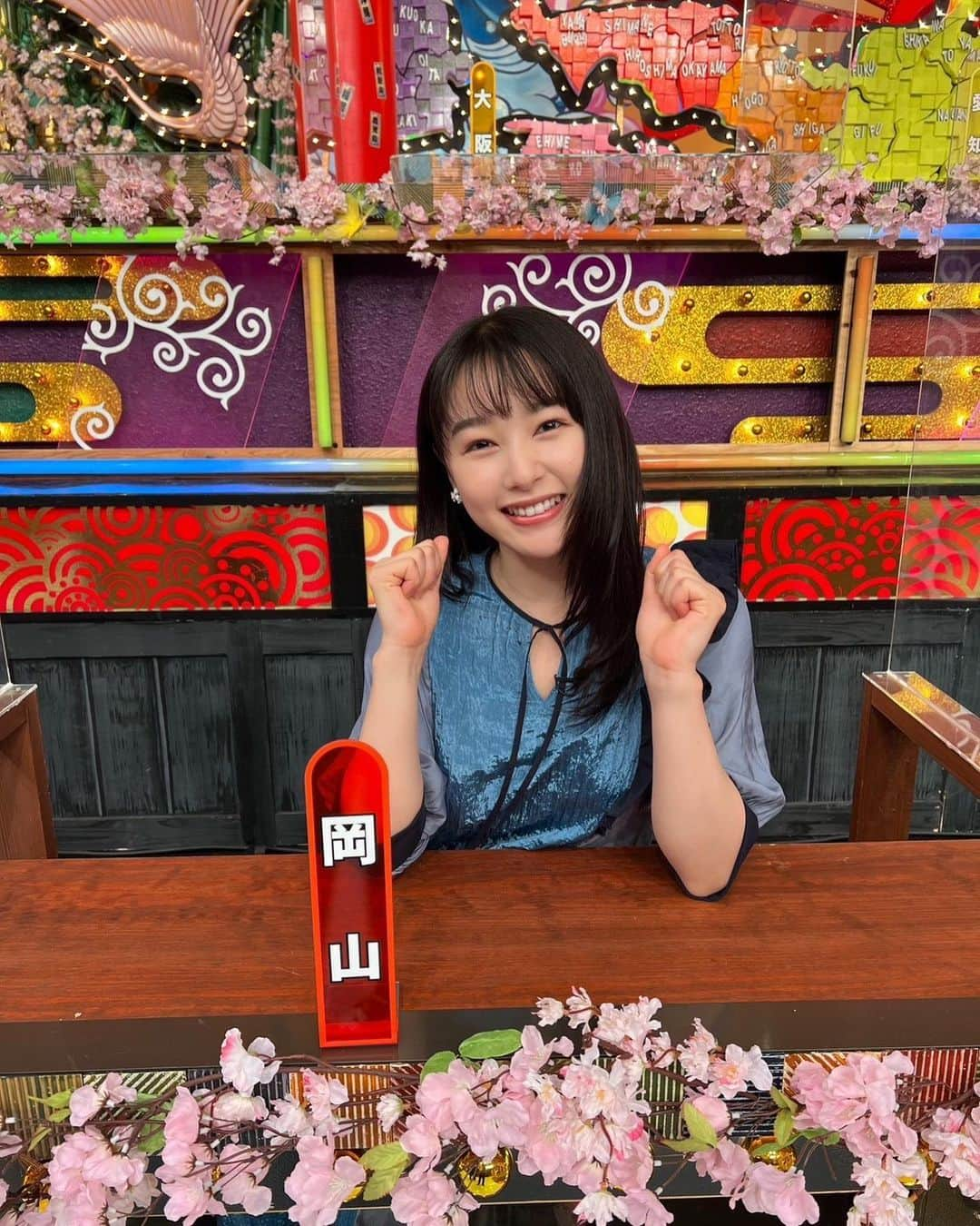 桜井日奈子のインスタグラム：「明日は日テレ祭りです！🙋‍♀️  10:23頃から「バゲット」 11:55から放送の「ヒルナンデス！」の生放送にお邪魔させていただきます！ ※生放送のため内容が変更になる可能性があります  19:00から放送の「THE 突破ファイル」 21:00から放送の「秘密のケンミンSHOW」  盛りだくさんです、 春休みでお時間ある方は朝から見てもらえると嬉しいです🌸  衣装 @avie_andensal @somnium_22  #バゲット #ヒルナンデス #the突破ファイル #秘密のケンミンshow」