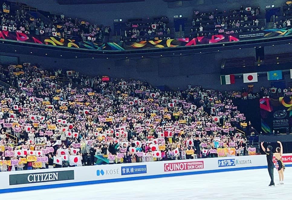 村元哉中のインスタグラム：「ISU WORLD FIGURE SKATING CHAMPIONSHIPS ⛸ 世界選手権 2023 🌸 Thankyou to team Florida and everyone who supported us to be at our best here in Saitama Worlds ! Forever grateful and this moment will never be forgotten 🫶 たくさんの応援ありがとうございました！日本開催での世界選手権。このさいたまワールドは一生の思い出になりました。トップ10は後少しでしたが、それ以上に記憶に残る演技をずっと目標にしてきたスケート人生。やっとそれが一つ自分の中では達成できたと感じています！ 最高のパートナー、大ちゃんと一緒にこの瞬間を達成できた事とても嬉しかったです！ また会場に足を運んできてくださった皆様の応援が力になり、感謝の気持ちでいっぱいです。 会場でみた満開の桜の光景は一生の宝物です！ 次は国別対抗戦があるので、しっかり体調を整えて今度こそはRD&FD両方パーフェクトに滑れるように、そしてチームジャパンの力になれるように頑張ります！🇯🇵💪🏻 本当にありがとうございました🌸 #かなだい #k7d1  #アイスダンス #世界選手権2023 #worldfigure @skycourt50 @matterhornfit  Photo Credits to all photographers - THANKYOU!!!」