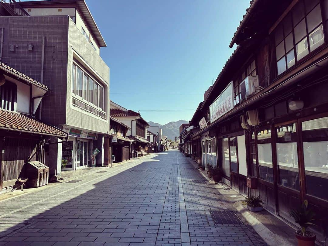 japantripさんのインスタグラム写真 - (japantripInstagram)「#津和野  #津和野町  #重要伝統的建造物群保存地区  #tsuwano  #tsuwanotrip  #unseenjapan  #instadaily  #instaphoto  #instatravel  #日本建築」3月30日 7時51分 - japanculturalheritage