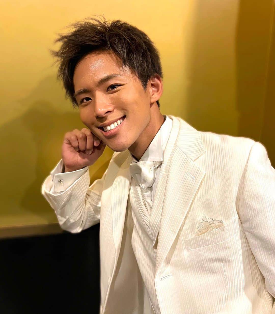 のインスタグラム：「本日29歳になりました！！ 遊びに来てくれた仲間の皆んな、出演頂いたアーティストの皆さんスタッフ方々に支えられて誕生日当日にライブが出来て、そしてリリースの発表が出来て本当に幸せでした‼️ より沢山の方に笑顔を届けるべく29歳も精一杯頑張ります🙇‍♂️✨ 今日は本当にありがとうございました！！  #東京力車」
