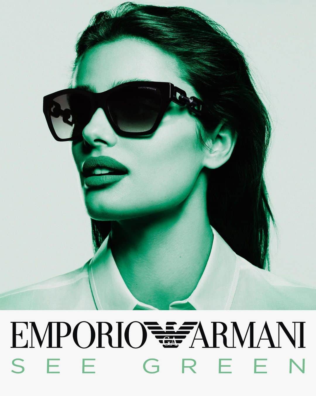 テイラー・ヒルのインスタグラム：「see 💚 green @emporioarmani  sustainability campaign #ss23 #easustainable #eapartner   Photographer @thuethuethuethuethuethue  Stylist @marcgoehring  Hair @kiyokoodo  Makeup @patrickglatthaar」