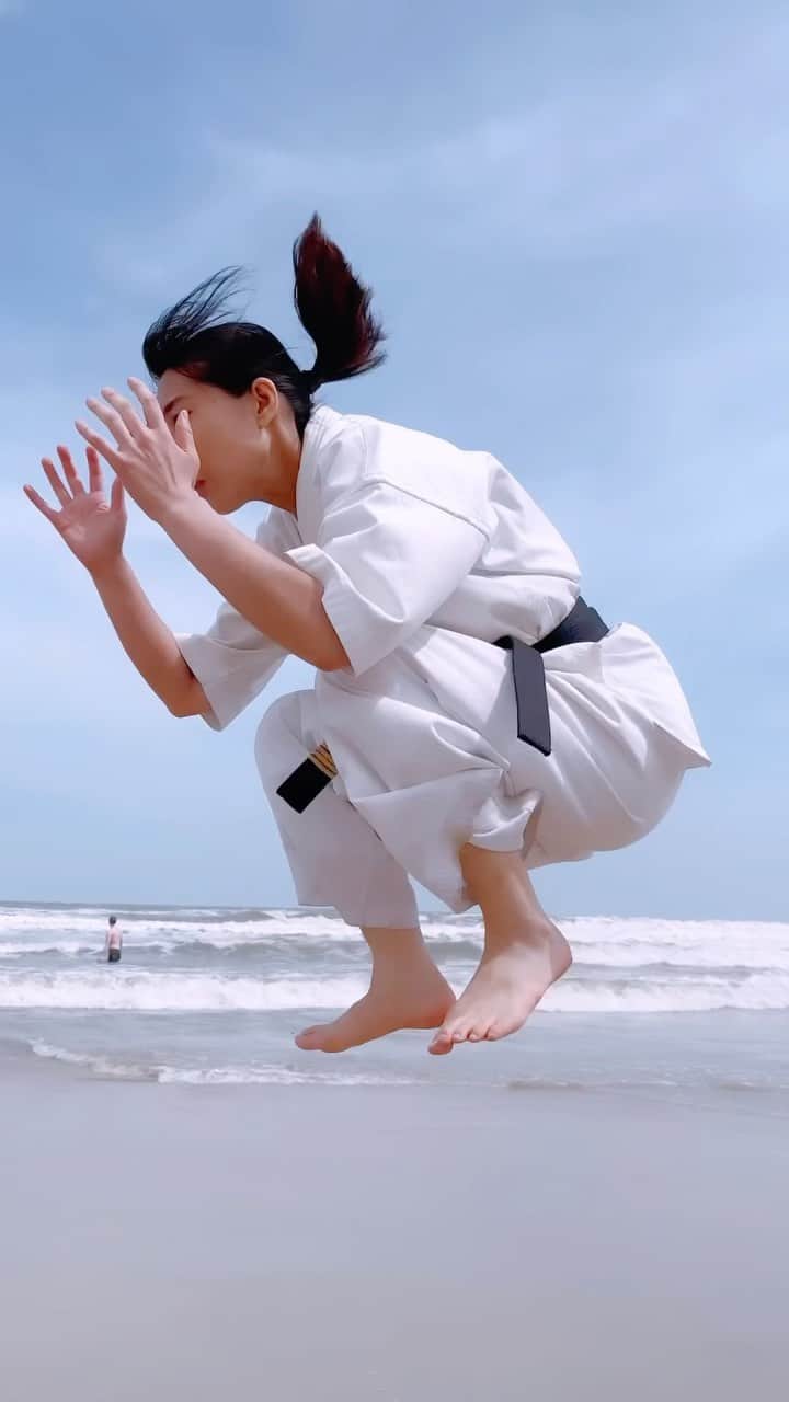 浜井美香のインスタグラム：「#kyokushin #karate #martialarts #kick #kumite #warrior #karatekid #kungfu #Киокушин  #каратэ #空手 #تمرين  #japan」