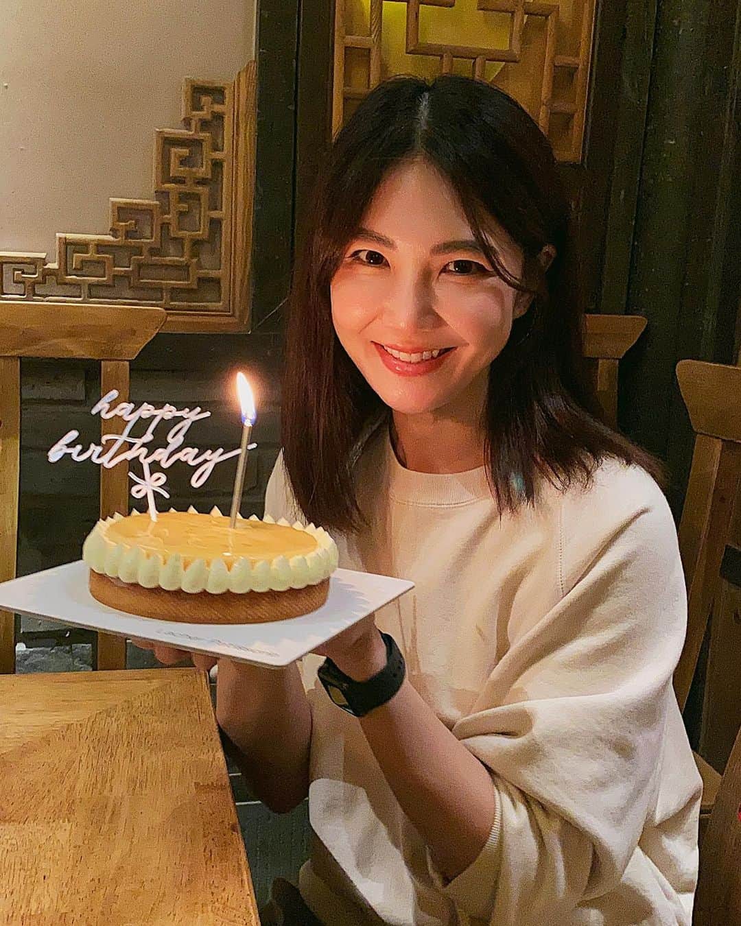 Samantha Leeさんのインスタグラム写真 - (Samantha LeeInstagram)「17155 days old 🎂 Grateful for small things, big things and everything in between.」3月29日 23時50分 - leesamantha