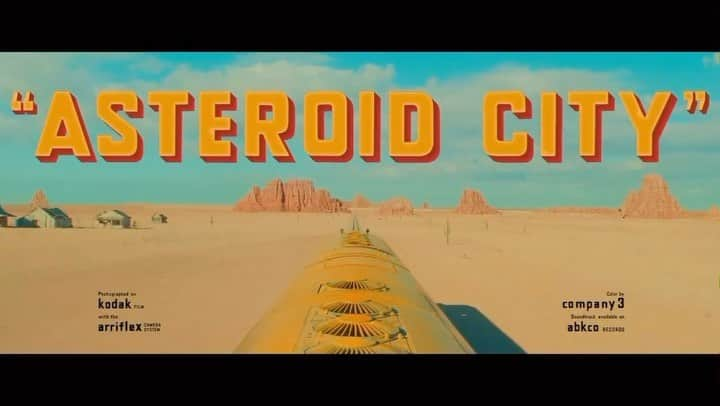 ジェフリー・ライトのインスタグラム：「ASTEROID CITY A film by Wes Anderson Only in theaters June 16」