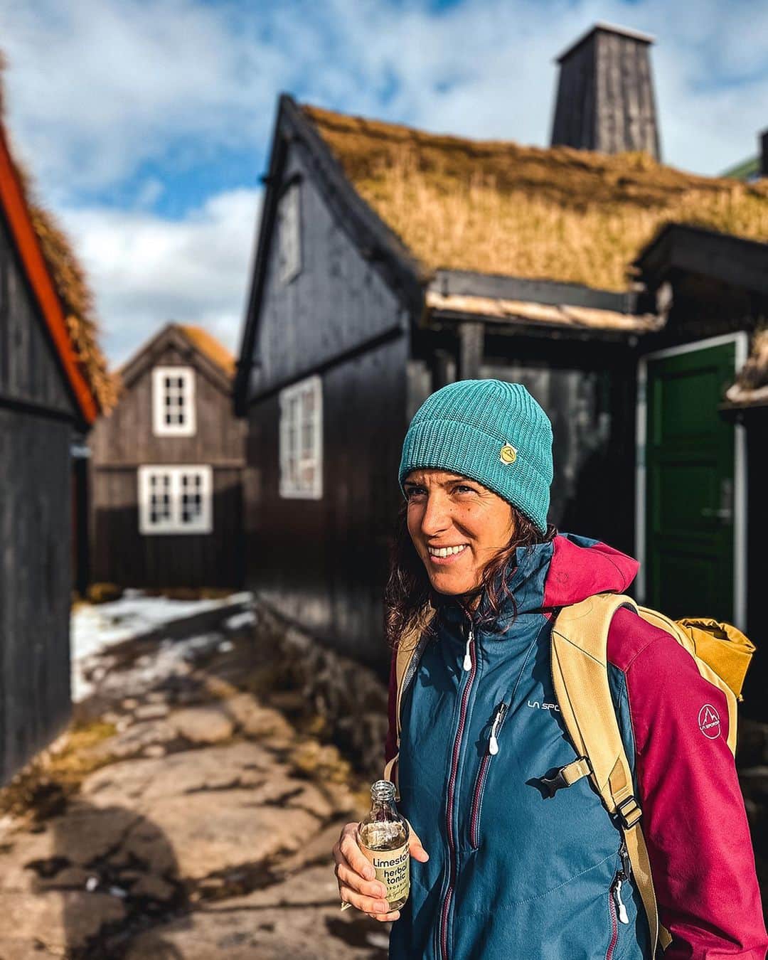 のインスタグラム：「Introducing the newest member of our athlete team @tamaralunger who's taking on the wild and beautiful Icelandic terrain with her father @hansjoerg_lunger and our trusty backpacks by their side! #TamaraTourIceland2023  Tamara, welcome to the #deuterfamily!   Follow her along for Iceland adventures and stunning views 🏔️❄️  -Please tag #deuter to be featured. 🏔❤️ -#thesoulmountaineer #deuterforever #deuter #iceland #mountaineering #icelandadventure #mountainlife」