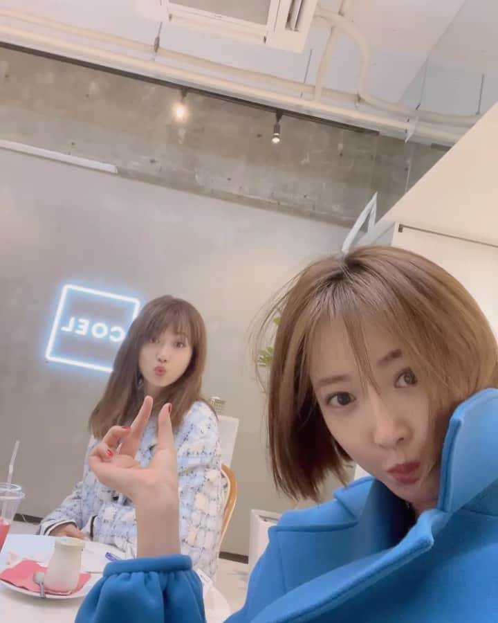 のインスタグラム：「고준희의 ❤️💙❤️영원한 자기 ❤️💙@youn1029 😘😘😘😘😘 우리의 겨울 , 봄시작 😍 사랑해 자기 💙❤️」