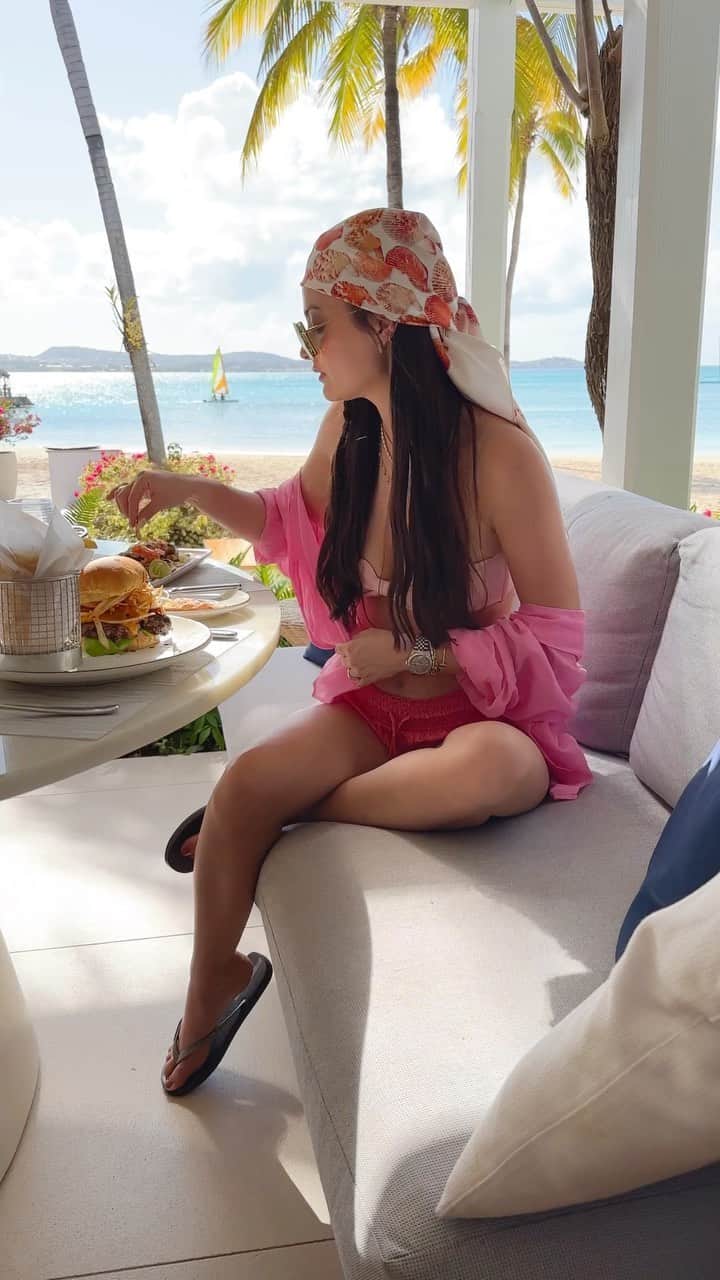 ペオニー・リムのインスタグラム：「Yummy yummy food all around @jumbybayresort (part of @oetkercollection). Press trip #peonylimtravel」