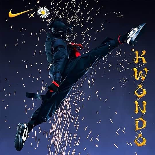 PEACEMINUSONEさんのインスタグラム写真 - (PEACEMINUSONEInstagram)「°KIIIONDO @nike x @peaceminusonedotcom : @kiiiondo  @xxxibgdrgn @nikesportswear @nikeseoul #KlllONDO #KWONDO #權道 #권도 #Freedominflow」3月30日 15時47分 - peaceminusonedotcom