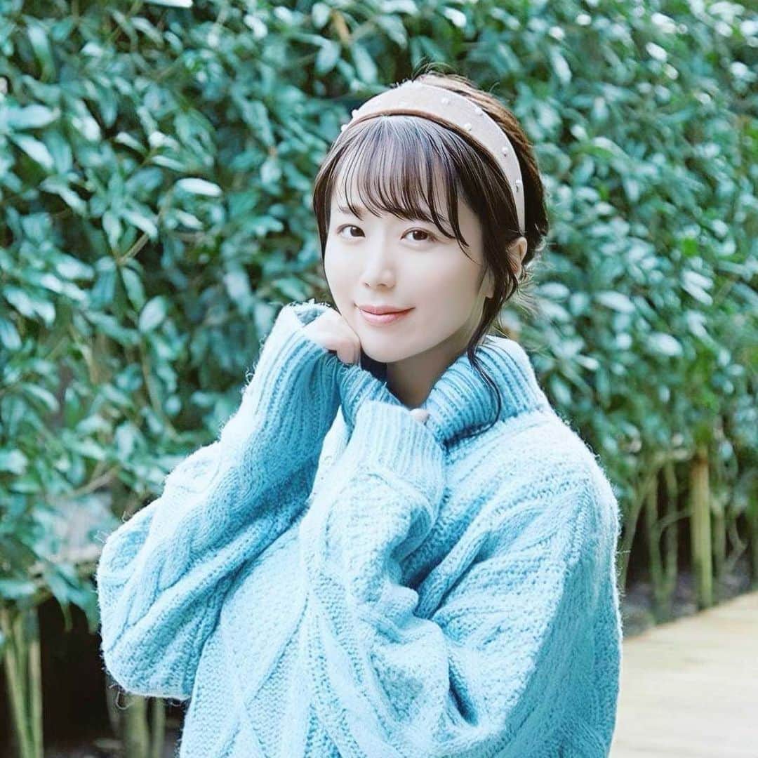 鈴木聖奈のインスタグラム：「＊ お花見(?)出来たし今年は順調に春を感じられて穏やかです🌷🌸 ＊ イヤリング、リング @phoebe_official ＊ #鎌倉 #レトロ #ニット #芸能 #ラジオ #ラジオパーソナリティー  #ロードバイク  #ロードバイク女子  #ロードバイク初心者  #サバゲー  #サバゲー女子 #ダイエット #侍 #ナチュラル #アニメ #美容 #ビール女子  #ビール #神社仏閣 #ヘアアレンジ  #ヘアスタイル  #撮影  #空手 #空手女子 #神社巡り #寺巡り #パワースポット #anime #cyclist ⠀ #Japanesegirl」