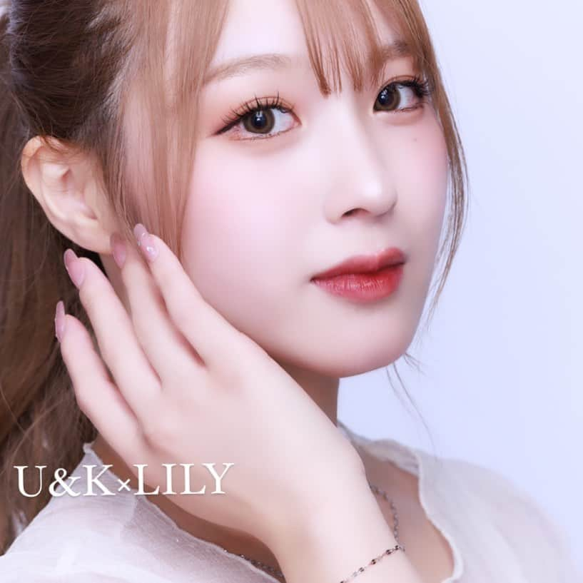 聖山倫加のインスタグラム：「U&K×LILY のコラボアクセサリー💎✨ お揃いでGETしてくれた皆様 改めてありがとうございました❤︎ とてもうれしかった！！！ たくさん付けよっと☺︎」