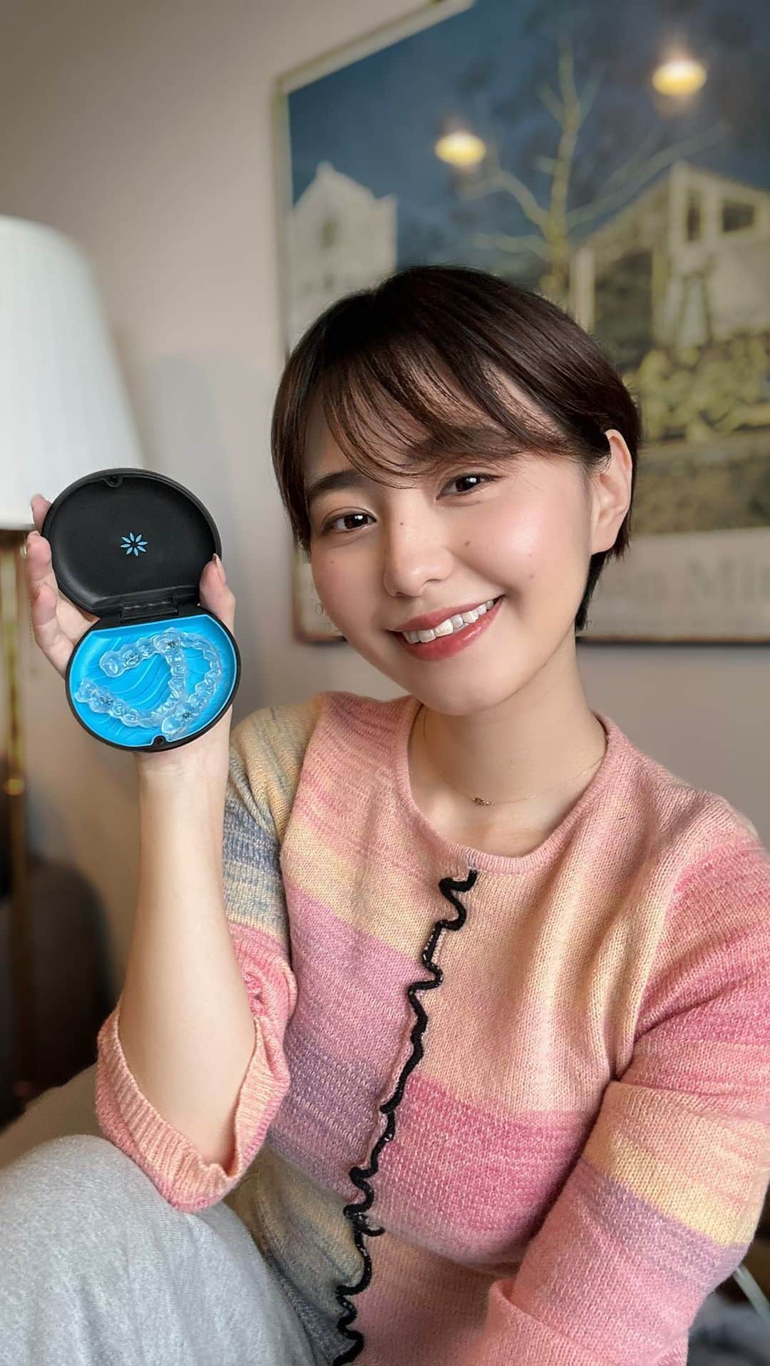 MIORIのインスタグラム：「インビザライン矯正をはじめたのでご報告🤍   前から気になってたインビザライン矯正🦷  八重⻭をどうにかしたいなあと思ってたので  これから時間がかかるけどたのしみ!  私の場合は半年くらいかかるみたい🙆  レポしてくから参考になれば👌  質問があれば、これからのレポ内容に含めるので、コメントしてね☺  #インビザライン#私のインビザライン矯正記録#歯列矯正#歯科矯正 #invisalign」