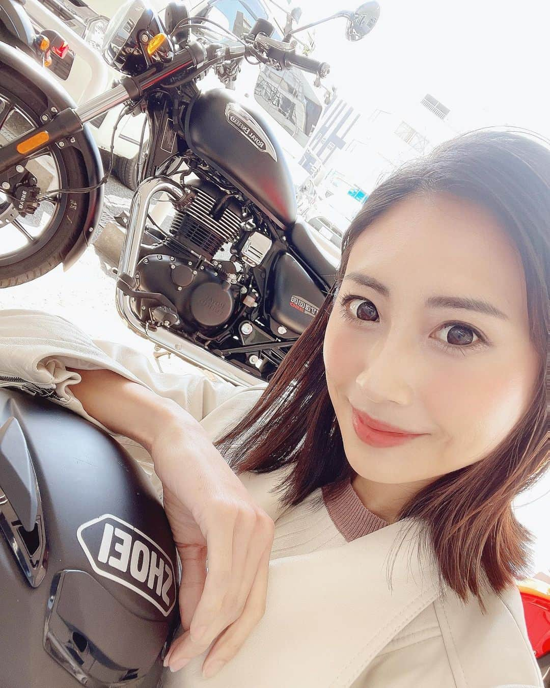 桜井未来のインスタグラム：「もっとバイクのお仕事増えないかなー🥺💓  #バイク女子 #バイク #bike #バイク好きな人と繋がりたい #バイク写真部 #バイク旅 #バイクツーリング #バイク乗りと繋がりたい #バイクライフ #バイク男子 #バイクのある生活 #バイク初心者 #バイク仲間 #バイクファッション #バイク好き #バイク部 #バイク乗り #バイク女子と繋がりたい #バイクのある人生」