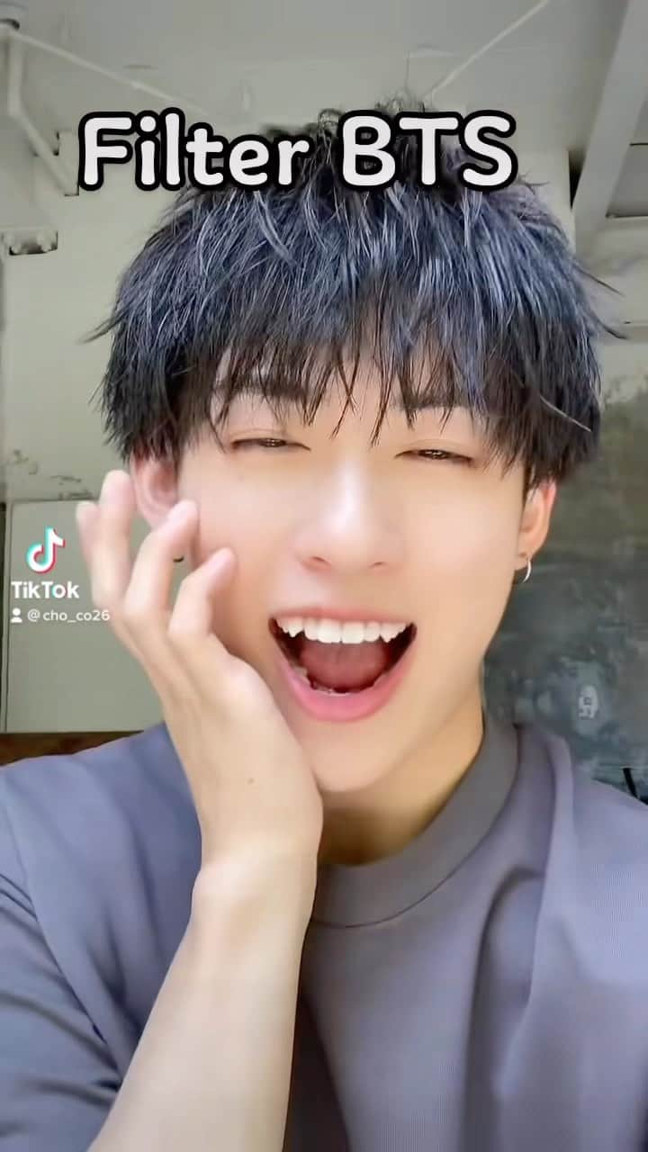 りゅうとのインスタグラム：「Quién te gusta？  siapa yang Anda suka？  #bts #army #reels #japan #philippine #indonesia  #tiktok #tiktokindonesia #tiktokkorea #tiktokphilippines」