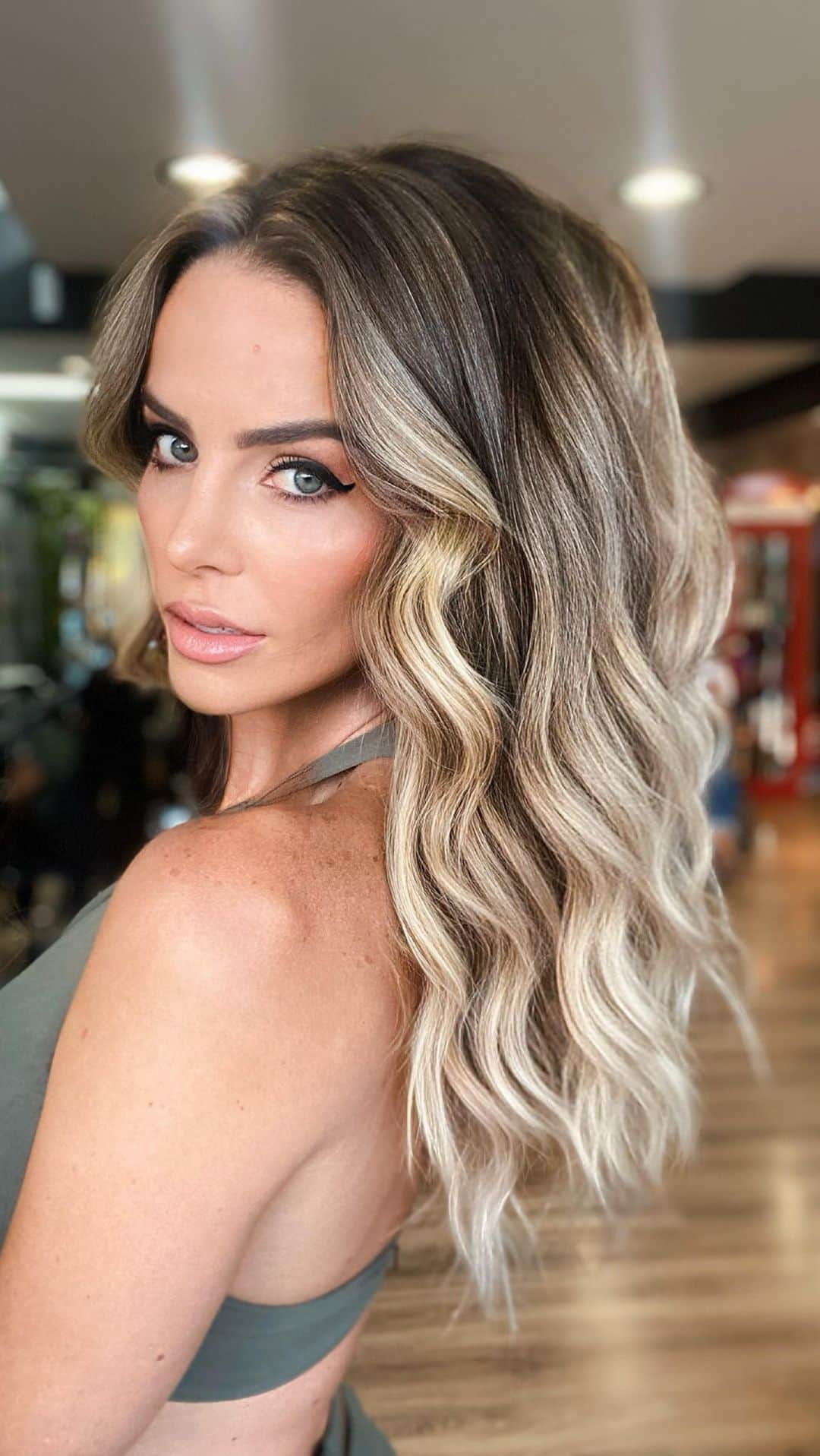 SuelleOliveiraのインスタグラム：「Bate cabelo perfeito  na timeline de vocês ✨✨ By @daianycristinycoelho  • • • #mechascriativas #batecabelo」