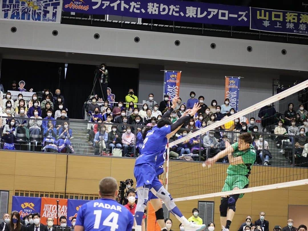 高橋健太郎さんのインスタグラム写真 - (高橋健太郎Instagram)「2022/23 Vリーグレギュラーラウンド沢山のご声援ありがとうございました😌 今シーズン出た課題を明確にし、オフシーズンでしっかり強化していきます。 #TORAYARROWS #心はひとつ  #髙橋健太郎」3月30日 8時31分 - k.e.n.t.a.r.o