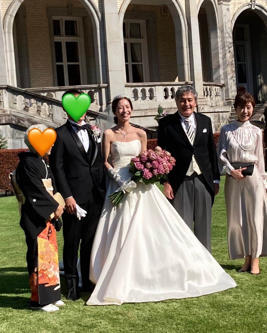 ラリソン彩華さんのインスタグラム写真 - (ラリソン彩華Instagram)「お天気に恵まれ 最高な結婚式だったなぁ👰‍♀️💒 綺麗なマイカ♡ みんな嬉しそう♡ #思い出」3月30日 9時19分 - ayakalarrison