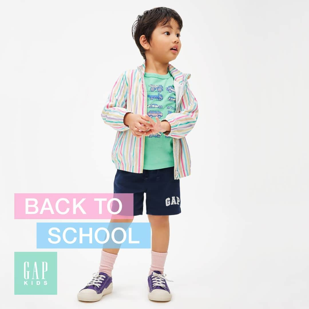 GapKids_jpさんのインスタグラム写真 - (GapKids_jpInstagram)「GAPロゴがアクセントのショートパンツはニット生地で着心地抜群！ カラフルなグラフィックTとウィンドバスターで元気いっぱいのスタイルに。  Omi / ブラナンクラブ・モデルコンテスト 2022受賞  ＜着用アイテム＞ 55919900/Toddler Girl ウィンドバスター 59526702/Toddler Boy グラフィックTシャツ 69798202/Toddler Boy ショートパンツ  #backtoschool #gapkids」3月30日 12時00分 - gapkids_jp