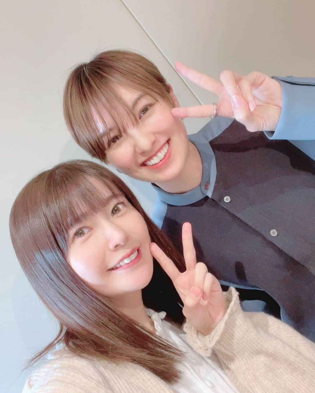 南明奈さんのインスタグラム写真 - (南明奈Instagram)「竹達彩奈ちゃんと初めてお会いしました✨ 完全フリートークのラジオだったのですが、話していくと共通点がめっちゃ多くて…！  ＊同い年 ＊子供も同い年 ＊漫画好き ＊ゲーム好き ＊ときメモ好き ＊可愛い女の子好き ＊人見知り  などなど😁 趣味だけではなくいろんな事の考え方とかも似ていて、はじめましてだったけど盛り上がりました✨  LINEも交換したの☺️ （2人とも人見知りで普段あまりLINE交換しないため、友達追加の仕方を『どーやるんだっけ…？』となりながら😂）  お茶いこうね🙌🏻」3月30日 12時30分 - akinaminami