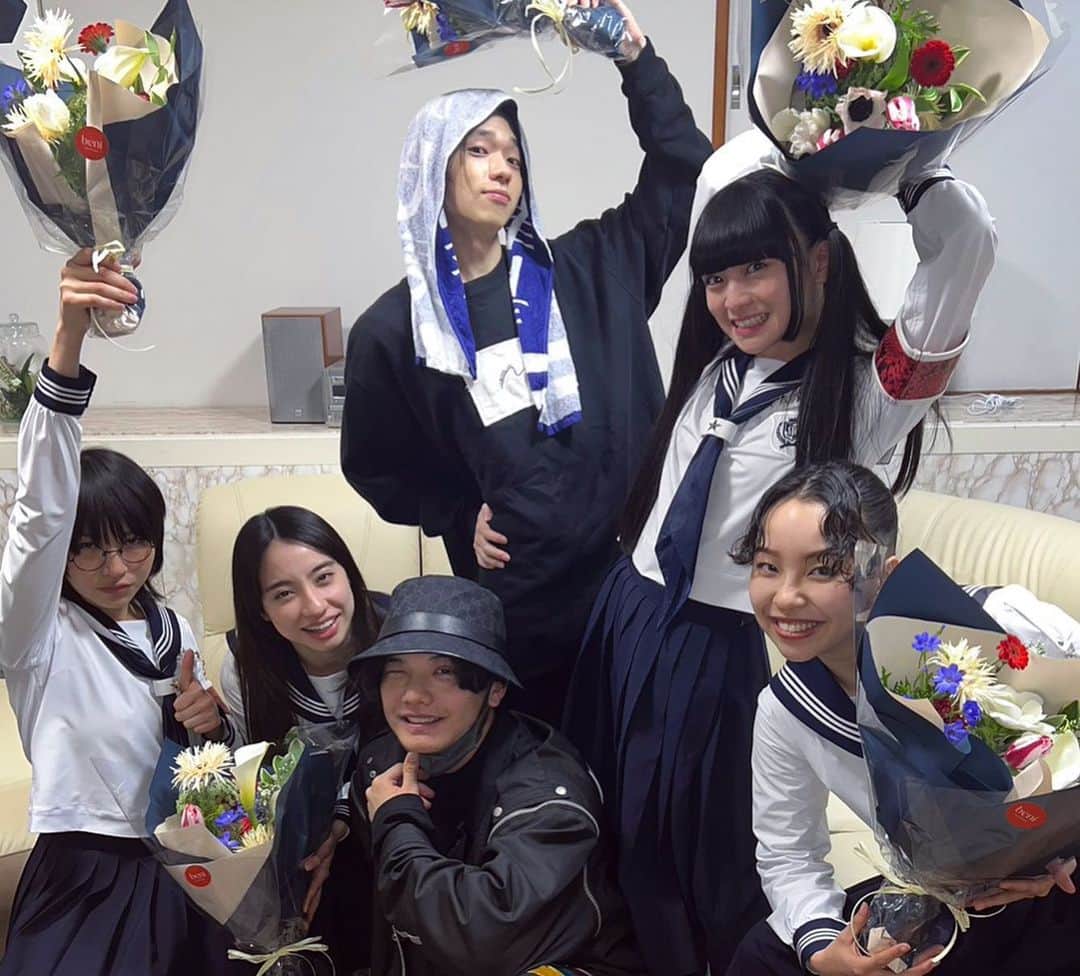 MIZYUさんのインスタグラム写真 - (MIZYUInstagram)「#よくばれもっと 🌸🫶✨✨ 🌤 ロート×新しい学校のリーダーズ   @rohto_official @japan_leaders」3月30日 14時51分 - mizyu_leaders