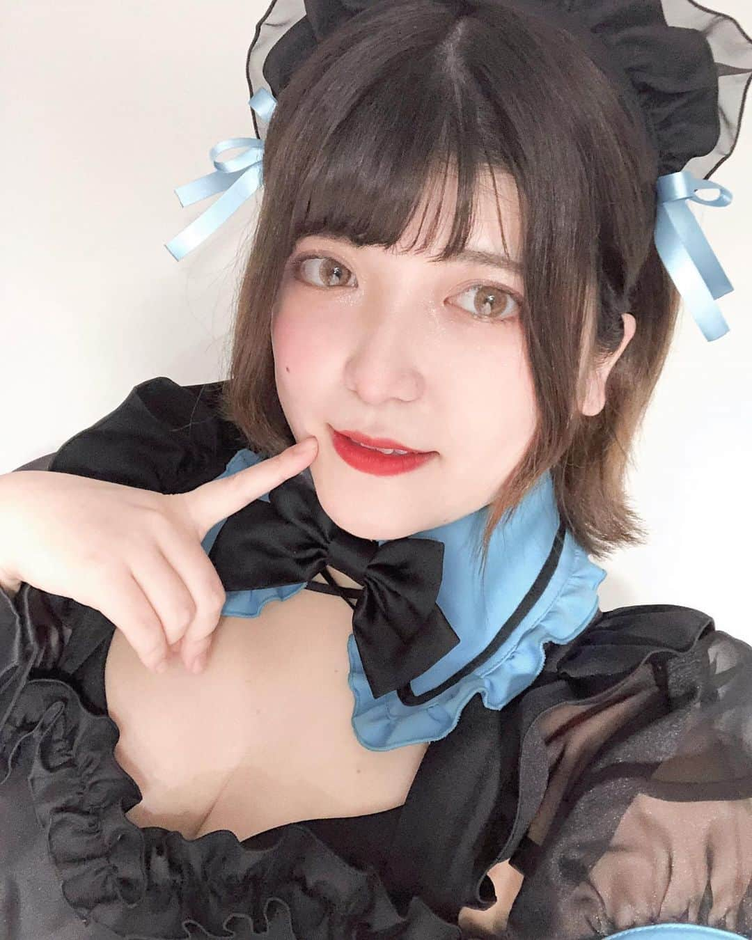 あけみみうさんのインスタグラム写真 - (あけみみうInstagram)「☁️🦋ドールちゃん紹介☁️🦋 ゆっけ(@yuckejan_0911 ) 高円寺店ドール長👸✨  たのしい時間をいつもありがとう😊 可愛いにもかっこいいにもなれるドールちゃん🥺💓常に前向きポジティブだから会えるといつも元気をもらえます😳🌸 ただゆっけがいつも持ってる人形だけ不気味なんだよね…( ･᷄ὢ･᷅ )  #高円寺コンカフェ　#LapisDoll #高円寺　#コンカフェ　#高円寺南口」3月30日 15時08分 - miumiu_0427