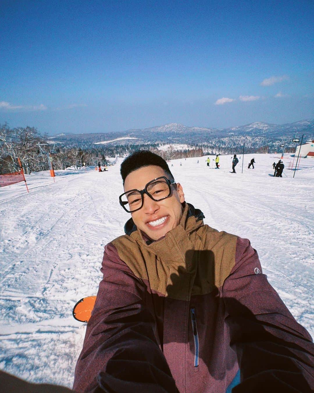 関口メンディーさんのインスタグラム写真 - (関口メンディーInstagram)「ロケで久々にスノボーしました🏂 #札幌国際スキー場」3月30日 15時19分 - mandy_sekiguchi_official