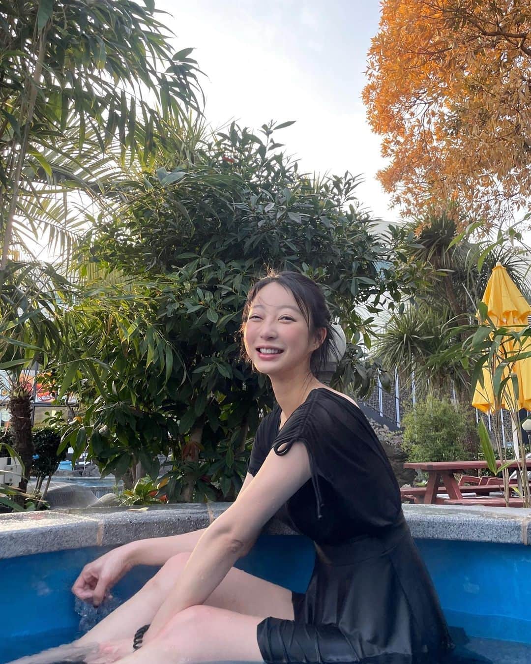 ヘリンのインスタグラム：「I Luv❤️ #온천천」