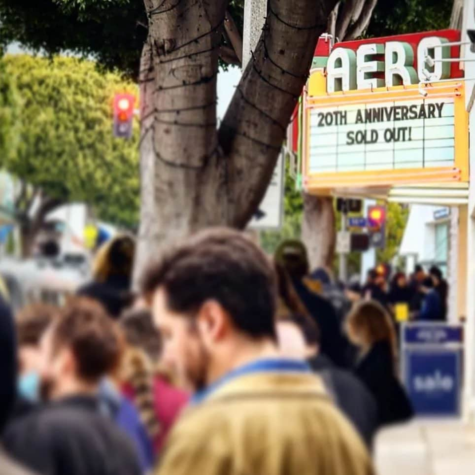 ロブ・ゾンビさんのインスタグラム写真 - (ロブ・ゾンビInstagram)「The corpse-heads are already in line for tonight’s extra special  20th Anniversary screening of HOUSE OF 1000 CORPSES! #robzombie #sherimoonzombie #houseof1000corpses」4月14日 10時15分 - robzombieofficial