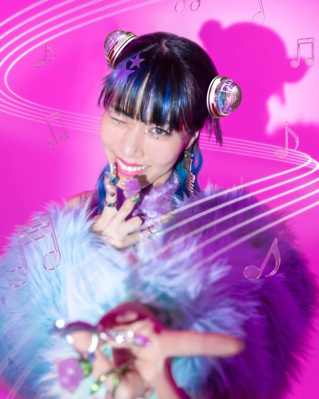 草野絵美のインスタグラム：「New liveaction version of my @galversenft pfp🌠💖 #新星ギャルバース #galverse #shinseigalverse」