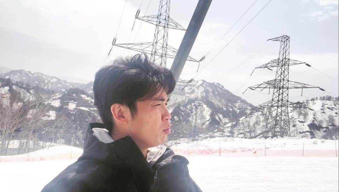 成田童夢のインスタグラム：「#奥只見丸山スキー場 、二日目！ 今日は #ハーフパイプ 飛んできます( ˊᵕˋ*)」