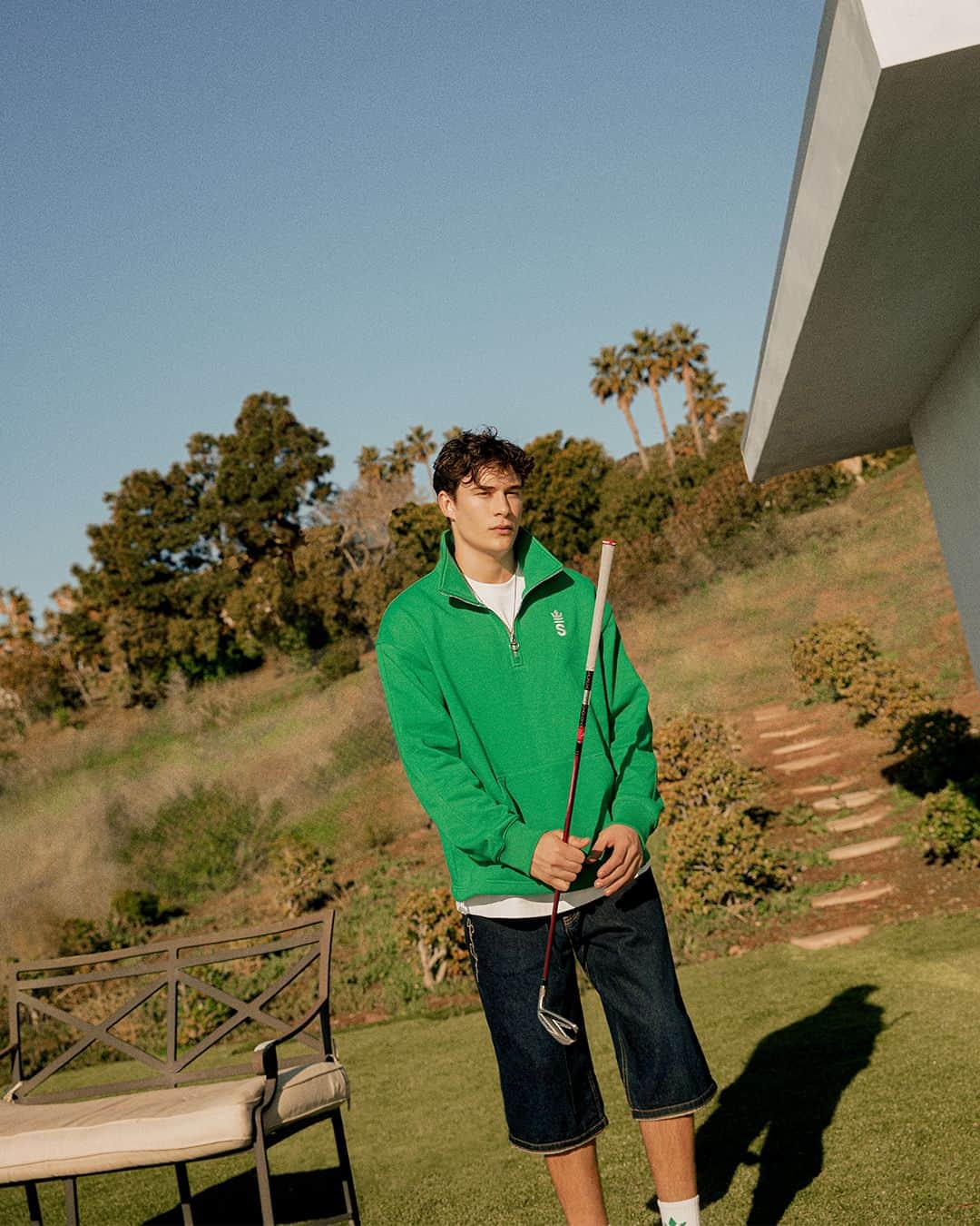 スープラのインスタグラム：「SUPRA X BAYC  SUPRA and Bored Ape Yacht Club (BAYC) collaborative collection is released. This collection with BAYC #5837, #5965, and #7298 IPs, is made with fabrics that are suitable for sports activities and can be worn every day as well as athletic wear. Discover more via the link in bio.」