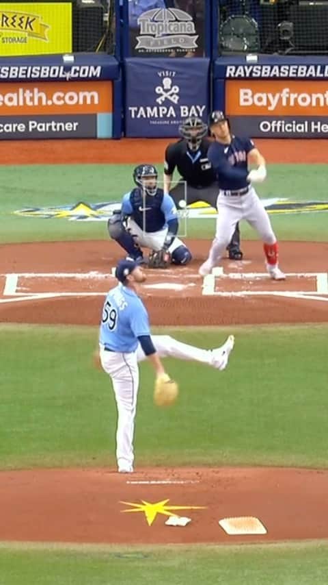 ボストン・レッドソックスのインスタグラム：「First HR of the season for Ref!」