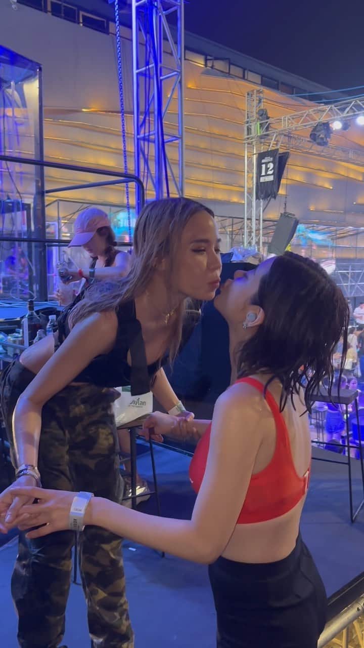 Dj Sodaのインスタグラム：「@djroxyjune Happy Birthday to goddess💕💕I admired you even before I started DJing!  You are always my only one queen ever👑Love you so much!!!😘😘😘😘😘」