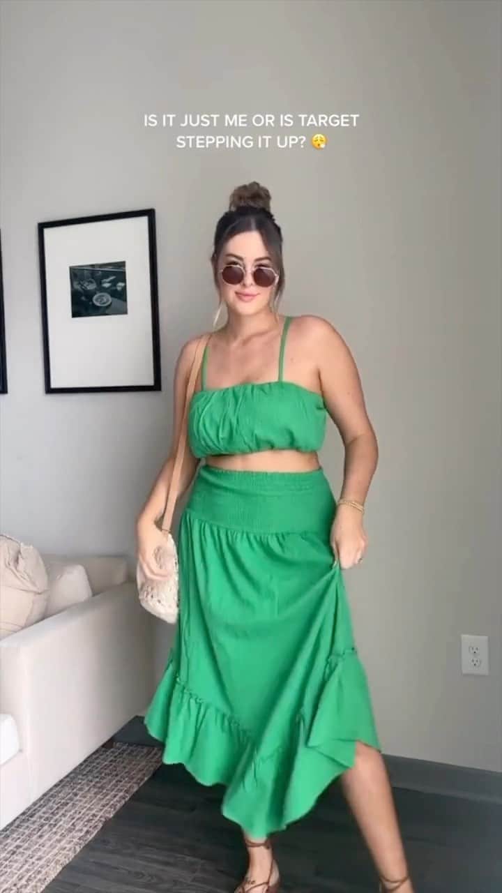 Target Styleのインスタグラム：「RUN trending set is in link-in-bio! 💚#TargetStyle @shelbyvert」