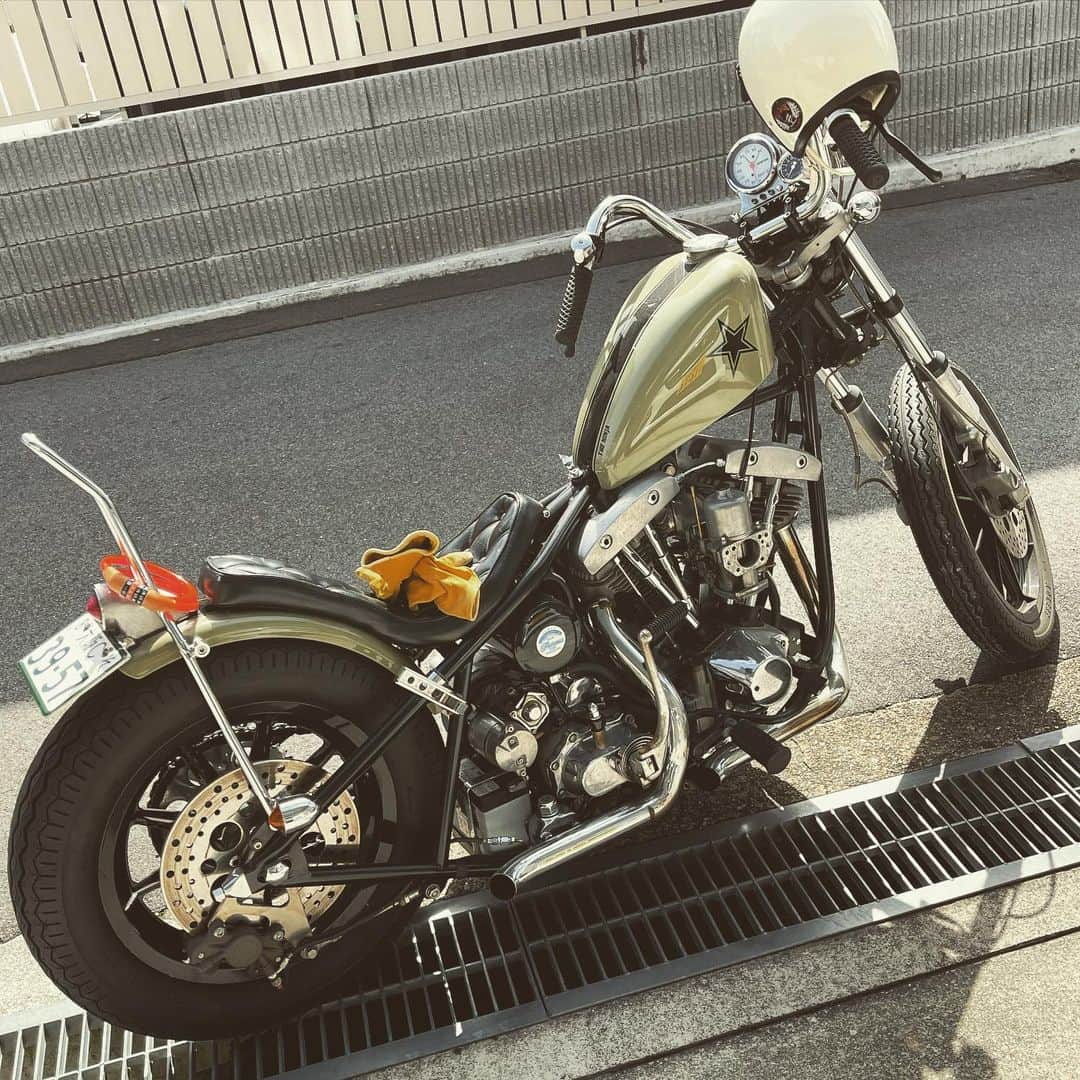 浅田斉吾のインスタグラム：「相変わらず元気なMyショベル  #ハーレー #ショベルヘッド #バイク  #バイク好きな人と繋がりたい  #バイクのある風景」