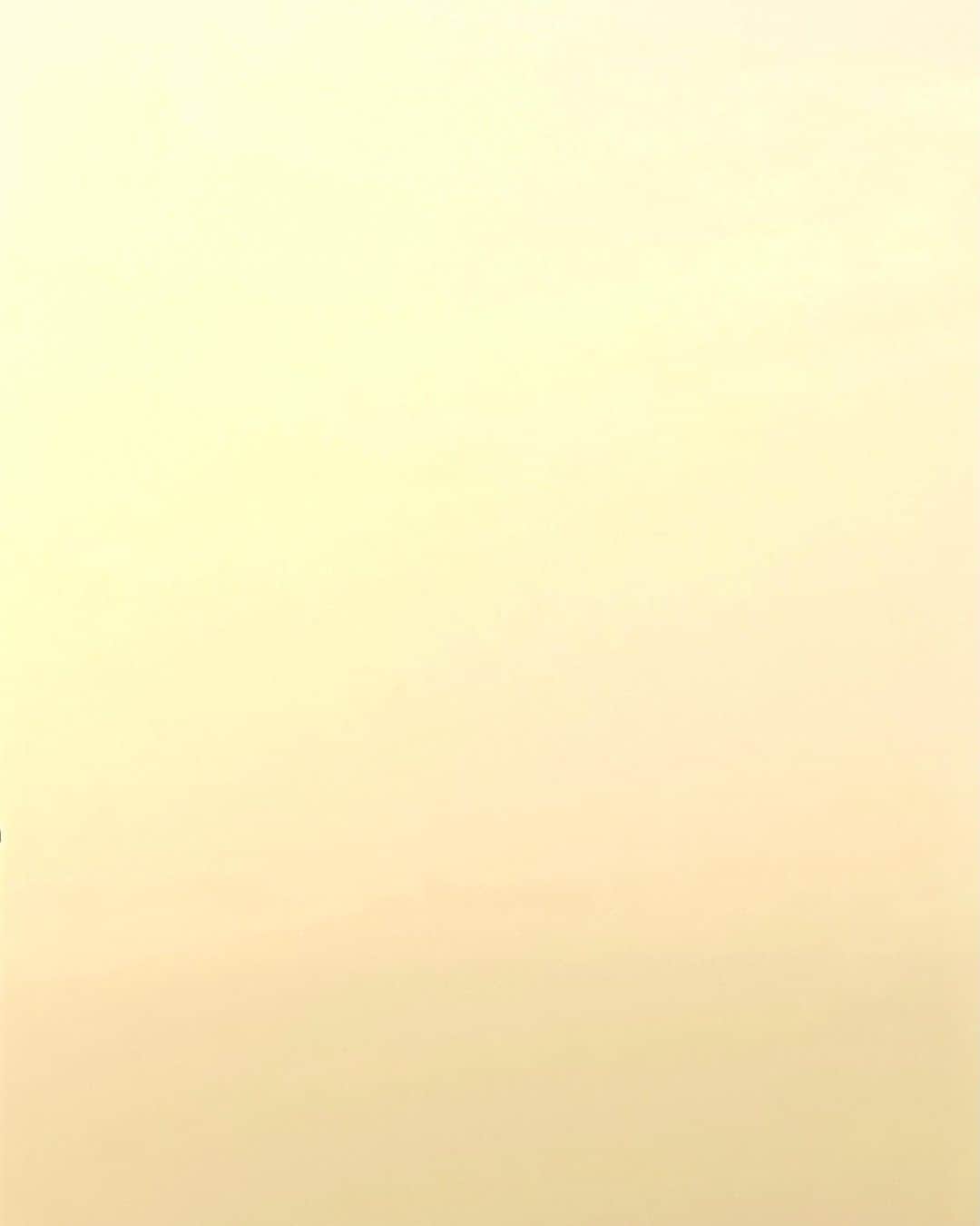 竹井亮介のインスタグラム：「2023年4月14日。 午前5時50分頃、南東の空。 #今朝の色  #空」
