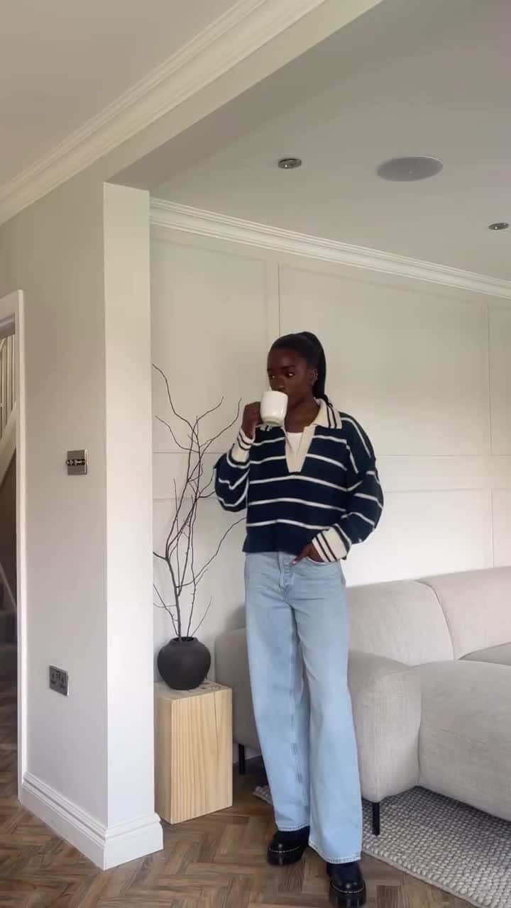 freepeopleのインスタグラム：「@_livmadeline shows us how to style this classic in a staple. Link in bio to shop the Sage Cashmere Pullover.  #whenyouwearFP」