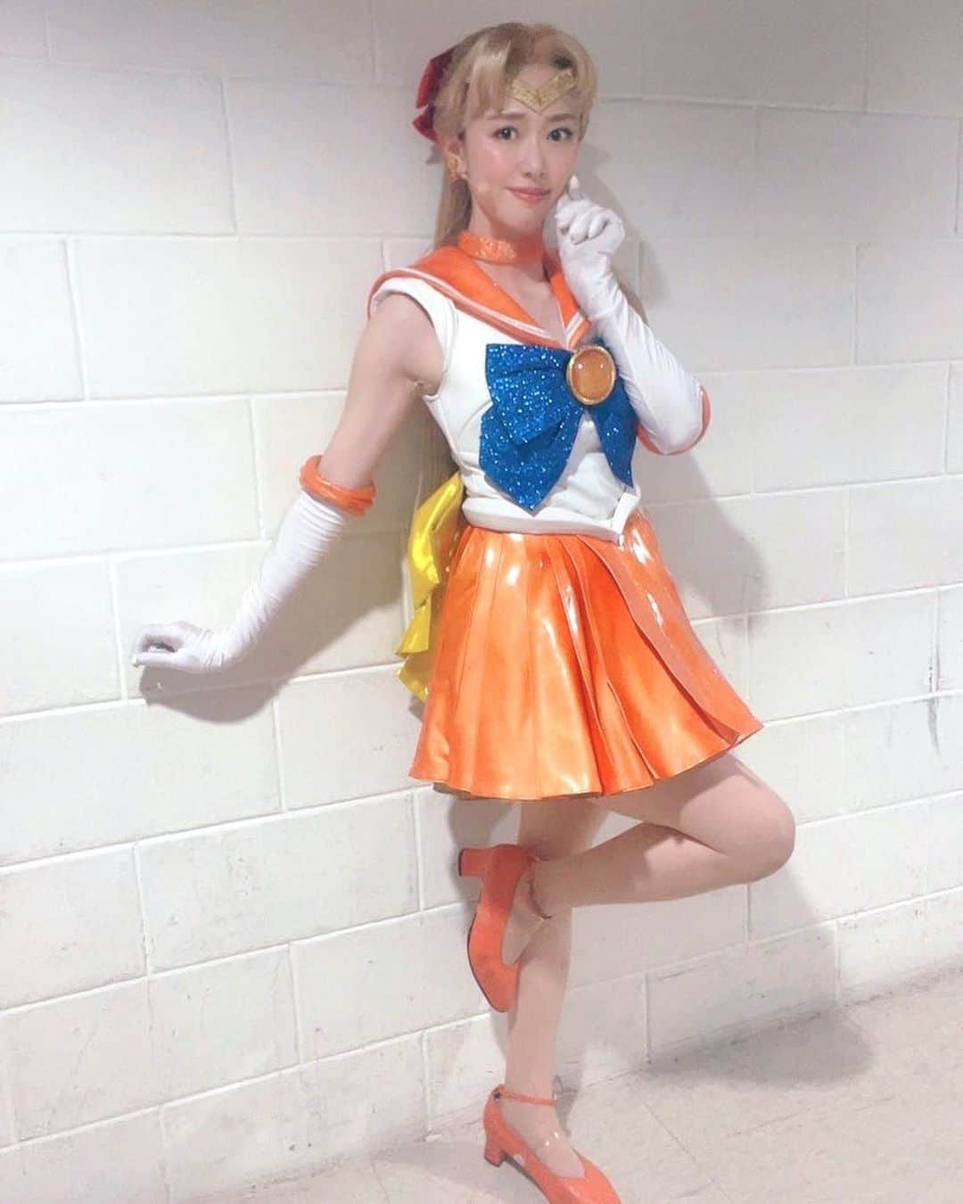 Cute Sailor Venus Cosplay