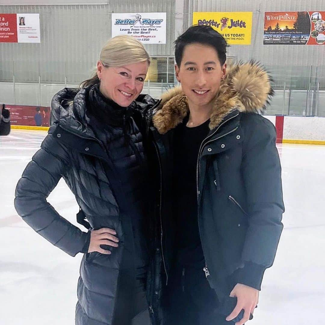 ジェレミー・テンさんのインスタグラム写真 - (ジェレミー・テンInstagram)「Had the most amazing 2 weeks in Edmonton working with such promising talent at the Ice Palace FSC @ipfsc. Thank you @rwalia7 for inviting me back and to all the coaches and skaters for making me feel so welcomed.  It was so fun meeting so many new faces but also so surreal seeing kids from my last visit back in 2019 all grown up! Can’t wait to see how everyone progresses in the coming season! 👏⛸  #Edmonton #IcePalaceFSC #FigureSkating #ThankYou #GuestCoach」3月31日 2時27分 - jeremyjten