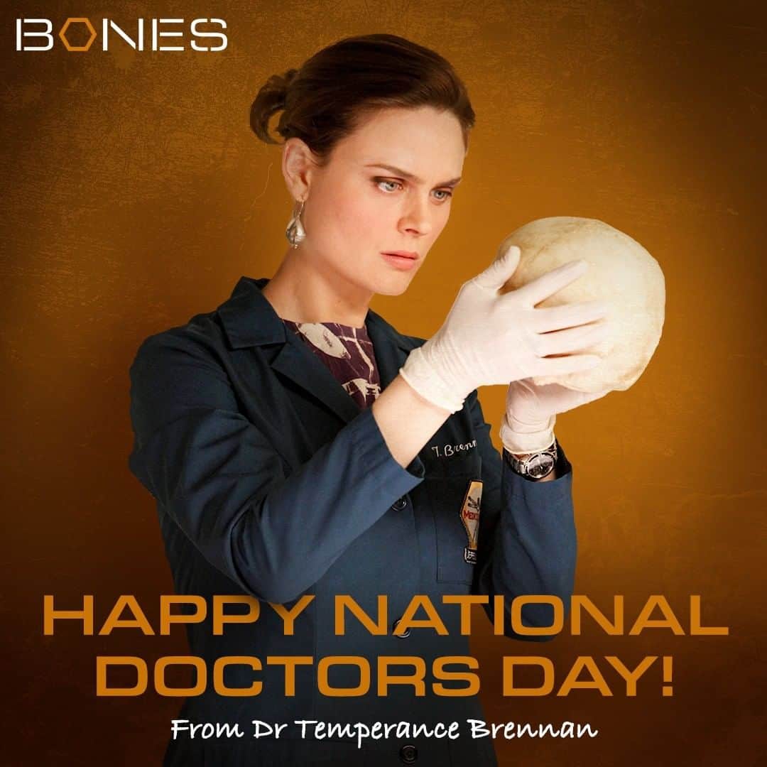 Bonesのインスタグラム：「Is there a doctor in the house? Happy #NationalDoctorsDay from Dr. Temperance Brennan aka #Bones🩻 Link in bio.」