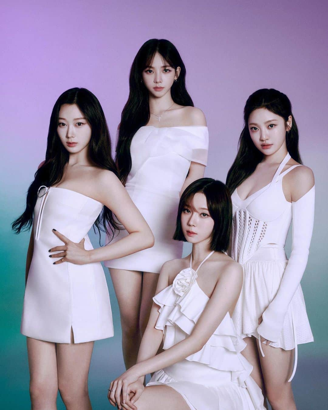 aespaさんのインスタグラム写真 - (aespaInstagram)「📈aespa is hitting the next level📈 ⁠ ⁠ In the latest Uproxx Cover Story, we meet the K-pop girl group conquering both the virtual and physical worlds. 🔗 Read our new #aespa cover story at the link in our bio⁠ ⁠ 💇‍♀️: Yoon Seoha⁠ 💄: Cho Eunbee⁠ 👗: Kim Wook, Kim Yerin⁠ 📸: Yoon Songyi (@songgge)⁠ 💡: Philip Cosores (@philipcosores)⁠ 👩‍💻: Daisy James (@djamesdesign)⁠ 🧑‍💻: Carlos Sotelo Olivas (@barlosx)⁠ ✍️: Lai Frances (@laifrncs)」3月31日 1時22分 - aespa_official