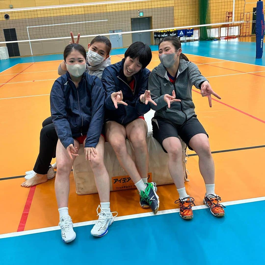 古賀紗理那さんのインスタグラム写真 - (古賀紗理那Instagram)「. . GO ROCKETS 🚀  . #NECレッドロケッツ #みんな楽しそうやな💩🧡」3月30日 17時49分 - sarina.koga