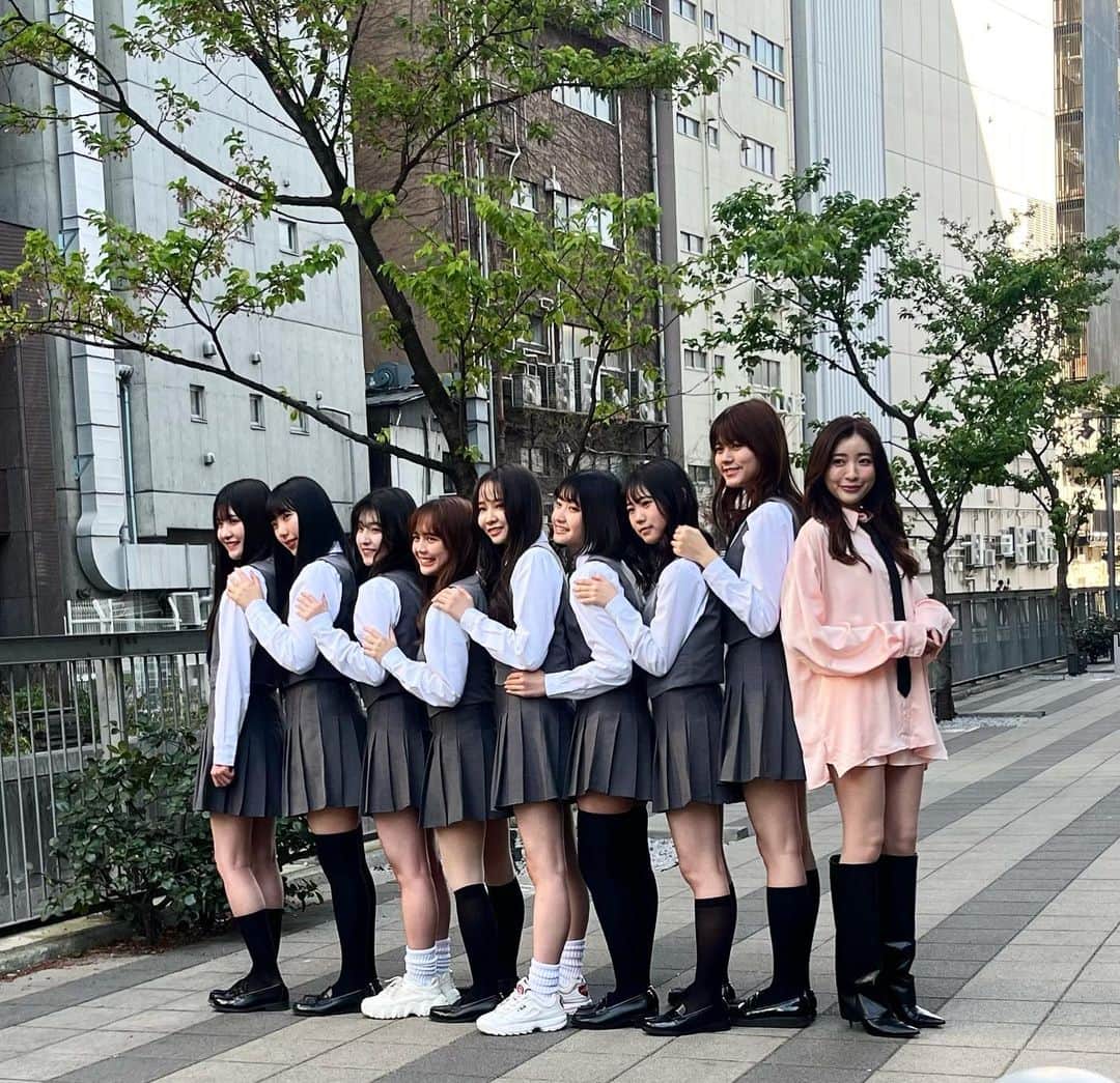 SILENT SIRENのインスタグラム：「【すぅWEB掲載情報✨】 USEN音楽情報サイト「encore」にてすぅP×Fuhuaのインタビューが公開🔥  Vol.3では遂に「 #NFTIDOLHOUSE 」から誕生したFuhuaメンバーが登場してます✨ 是非チェックしてね💖  📢USEN「encore」Vol.3 ⏩https://e.usen.com/interview/interview-original/suu-fuhua-vol3.html」