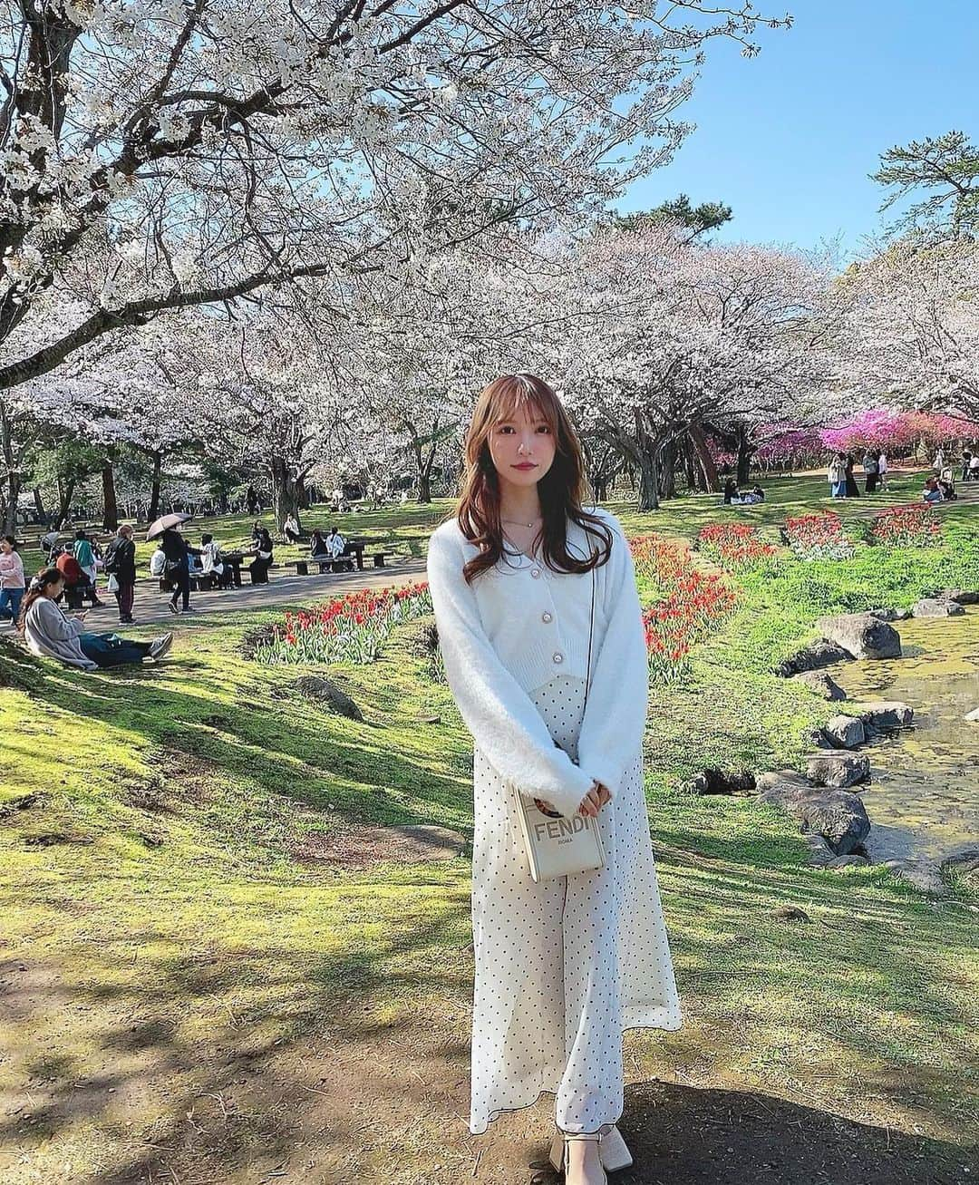 Moeka Takamatsuさんのインスタグラム写真 - (Moeka TakamatsuInstagram)「♡ お花見した🌸🌷🍡 . . . . . #別府公園#桜#お花見#お花見コーデ#春服コーデ#コーデ#ファッション#コーディネート#デートコーデ#プチプラコーデ#グレイル#カジュアルコーデ#低身長コーデ#ロングヘア#ヘアスタイル#サロモ#被写体#写真 #fashion#grl#hanami#sakura#hairstyle#makeup#love#selfie#selca#followme#instagood#like4like」3月30日 18時22分 - moka_222