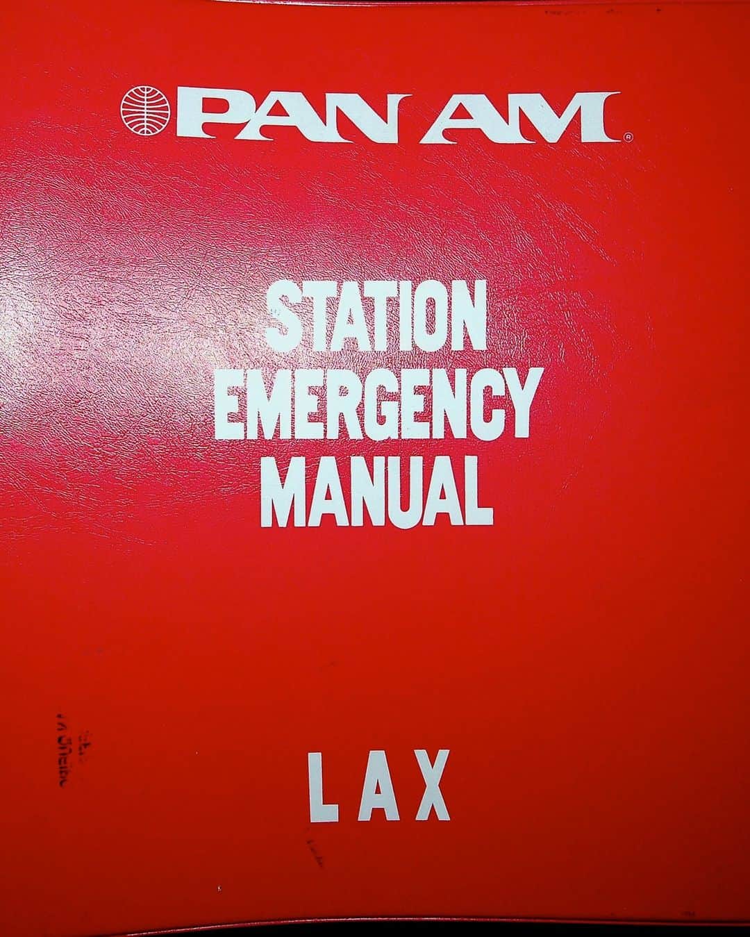 フィリップ・P・キーンのインスタグラム：「From my collection. @pan.am.museum #vintage #airline #aviation #safety #emergency」