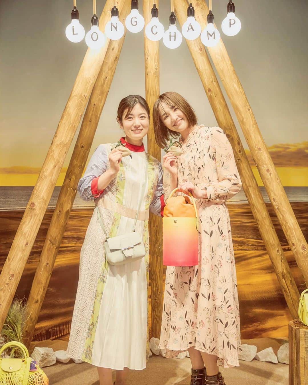 逢月あかりのインスタグラム：「@longchamp の グランピングをテーマにしたイベントに参加してきました✨  春らしい新作の柄も可愛かった💐  one-piece @adelly.tokyo  #ロンシャン#longchamp  #longchampSS23#longchampglamping #展示会 #グランピング#2023ss#95期」