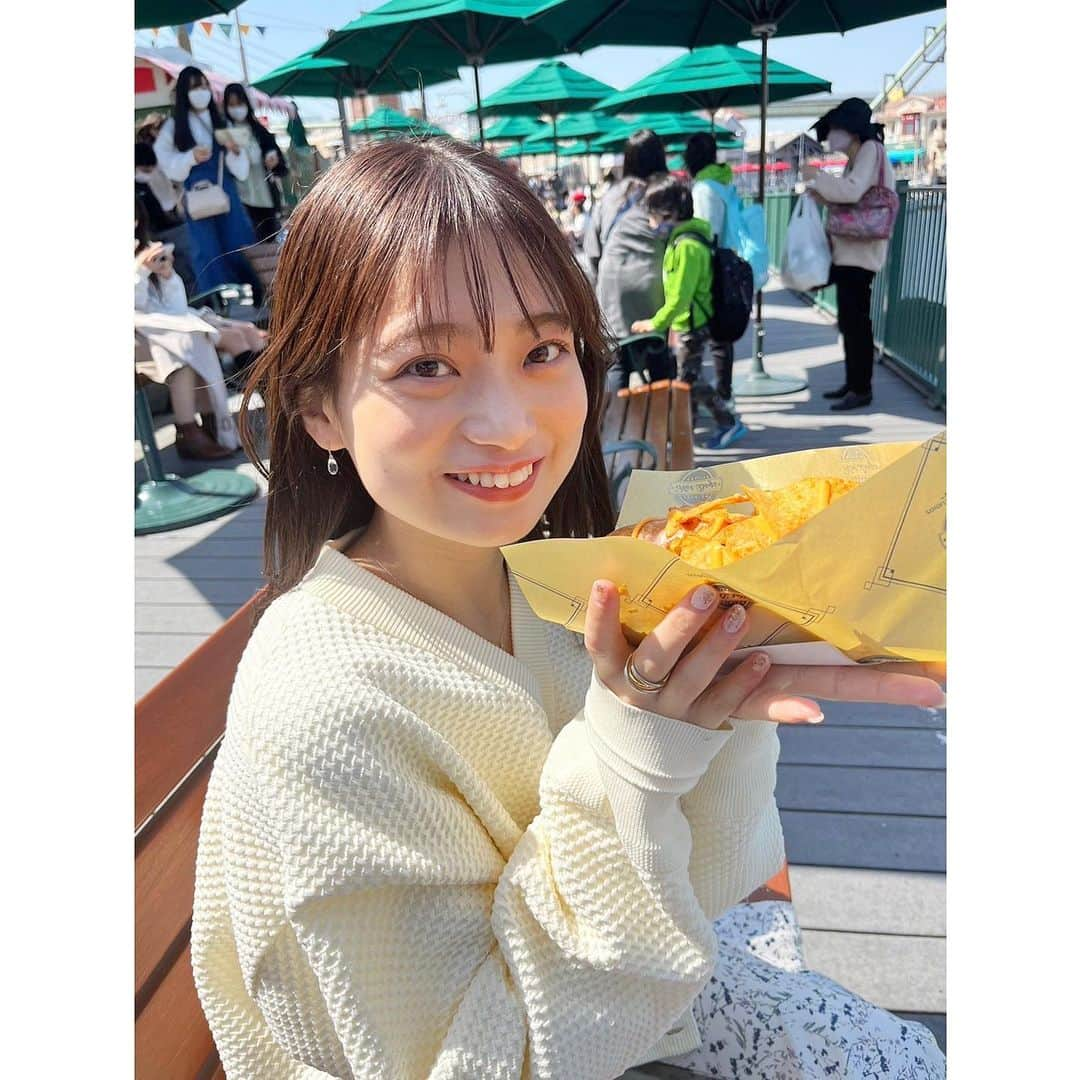 森下花音さんのインスタグラム写真 - (森下花音Instagram)「・ 卒業旅行ラストはUSJ🇺🇸  ずっと行ってみたいと思っていたニンテンドーエリアにも入場できました🌟🫶  ミニオンエリアの射的のゲームでは、なんとミニオンのぬいぐるみをゲット〜！✊ 奇跡起きた！！🔫  #ユニバ#ユニバーサルスタジオジャパン#USJ#大阪#大阪旅行#大阪観光#ユニバフード#スーパーニンテンドーワールド#ミニオン#カメラ#イエベ春#春コーデ#オレンジメイク#卒業旅行#camera#photooftheday#instagood」3月30日 19時03分 - non_flower_528